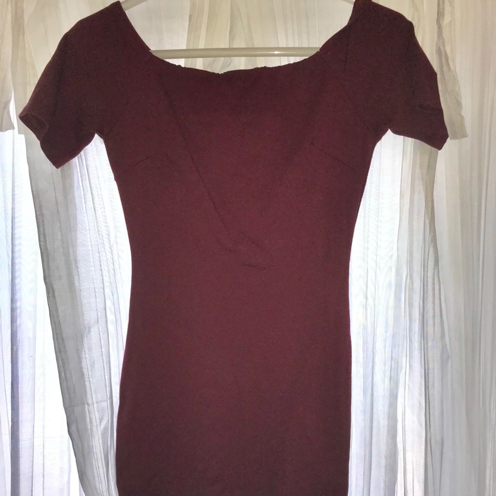 Maroon skin tight dress